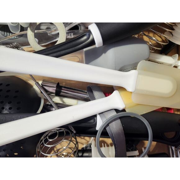 Kitchen utensils - Picture 4 of 5